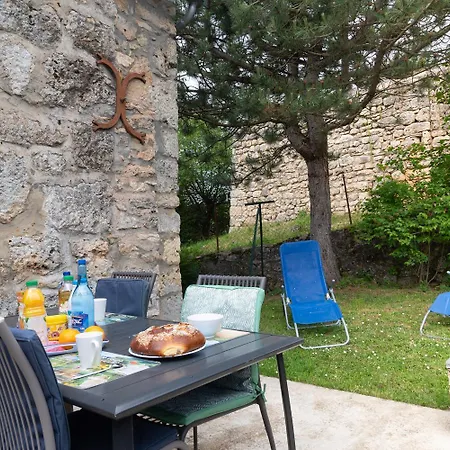 Aux Cimes Des Gorges Du Tarn Hébergement de vacances *